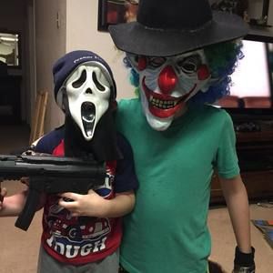 Meet your Posher, Wayne